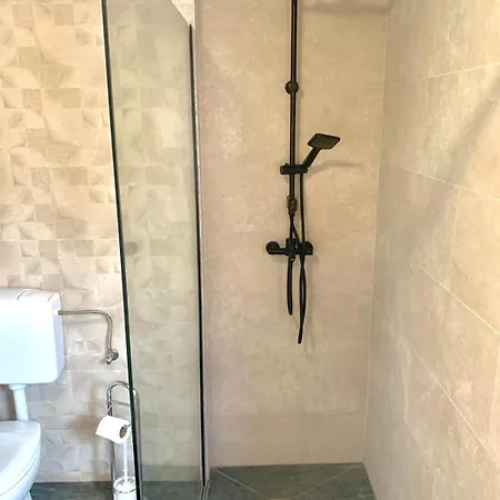 Lea Apartman *